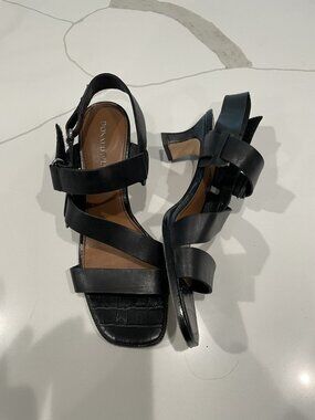 Donald Pliner Fisherman strappy low kitten heel sandals - Size 8